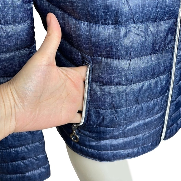 BLUE Puffer Coat💙🤍 - Picture 8 of 16